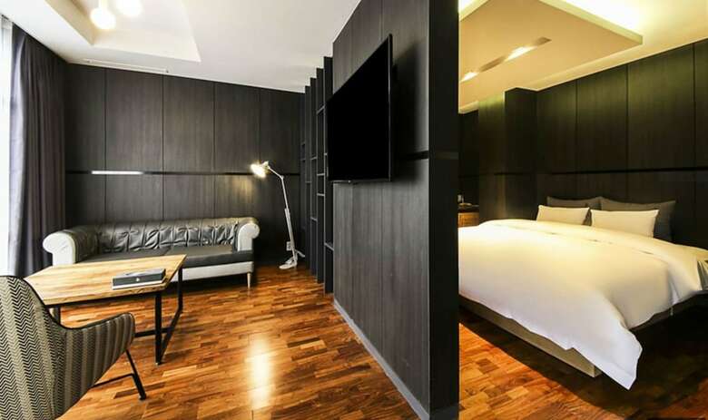 Yeoubi Hotel