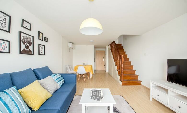 Apartments International Tomo