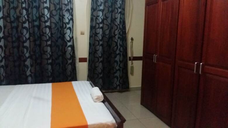 Embrace Hotel