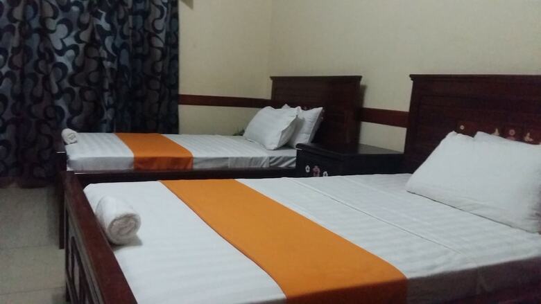 Embrace Hotel