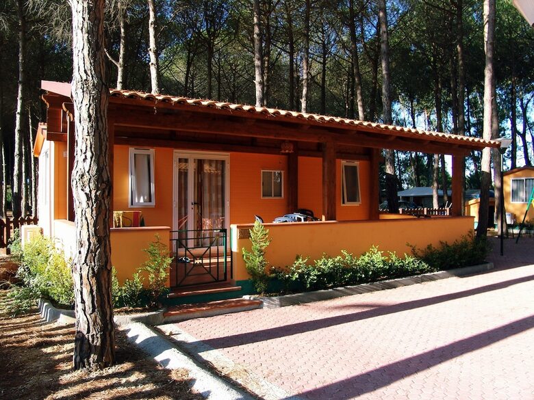 Camping Villaggio Thurium