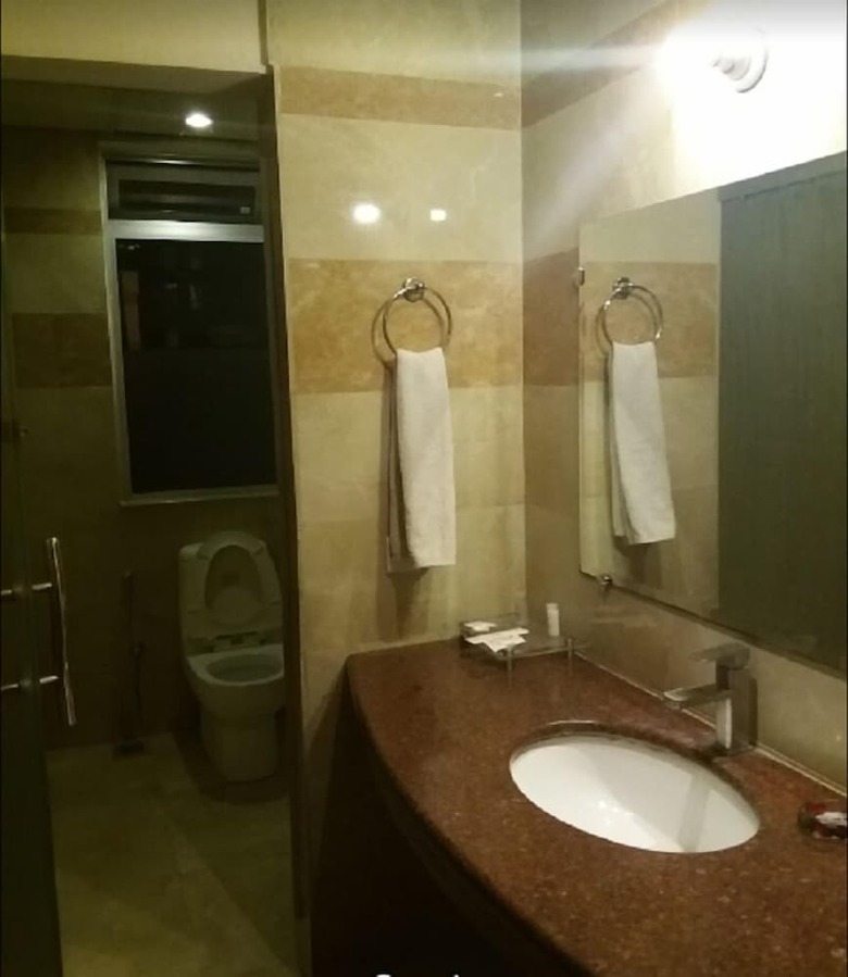 Shalimar Tower Hotel