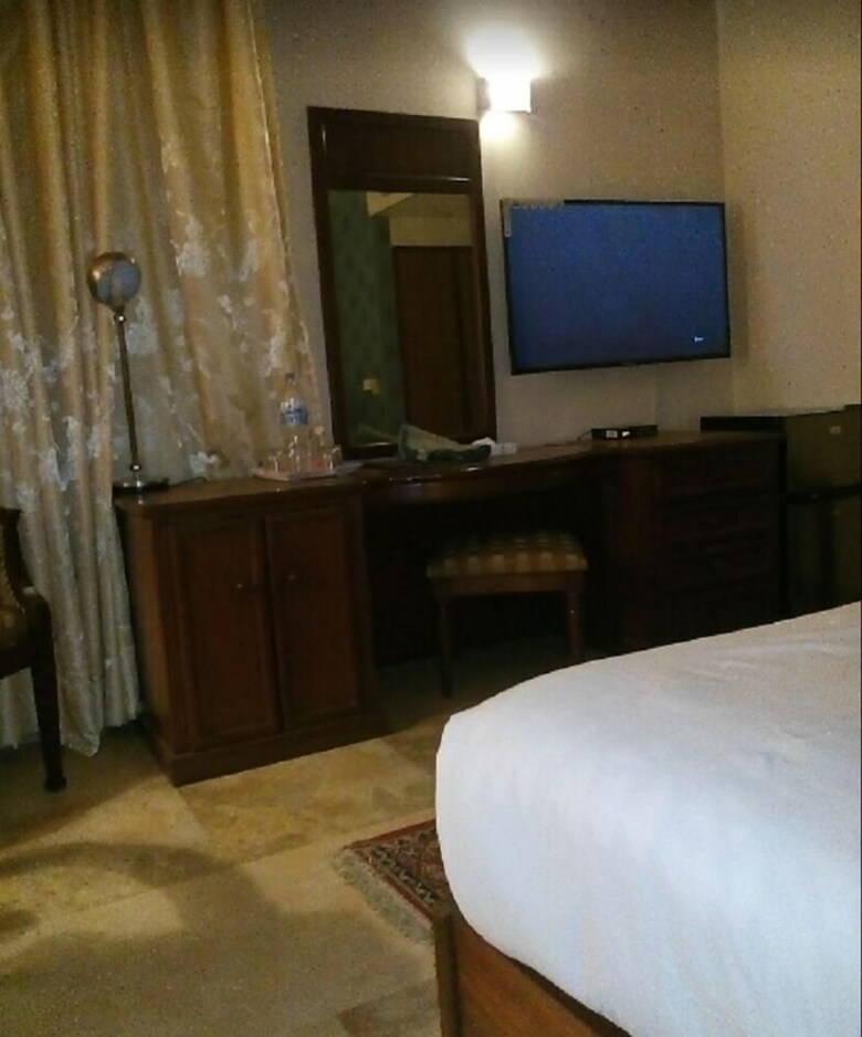 Shalimar Tower Hotel