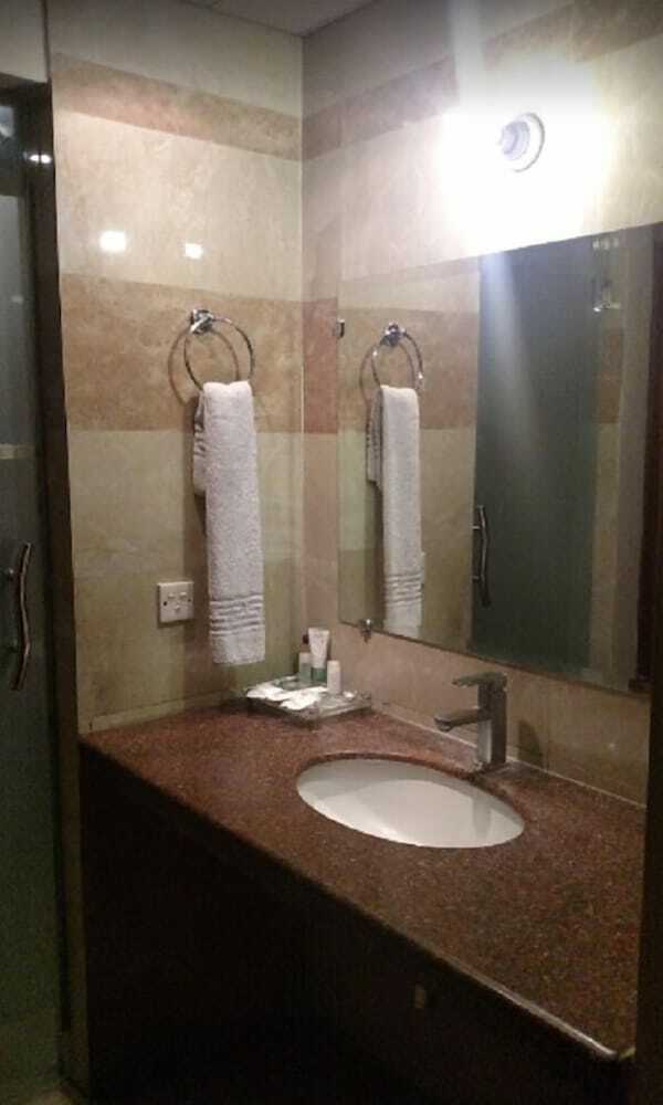 Shalimar Tower Hotel
