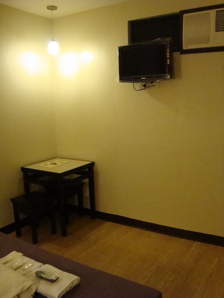 Asiatel Hotel, Sta. Rosa, Laguna