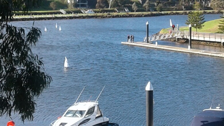 Marina View Apartment On The Maribyrnong River, Melbourne