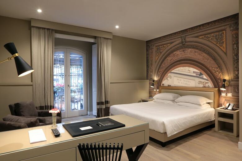 Hotel Caruso Place Boutique & Wellness Suites