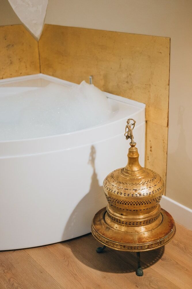 Hotel Caruso Place Boutique & Wellness Suites