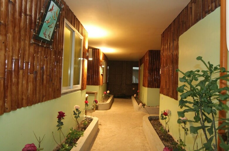 Hostal Double J Hotel And Restaurant