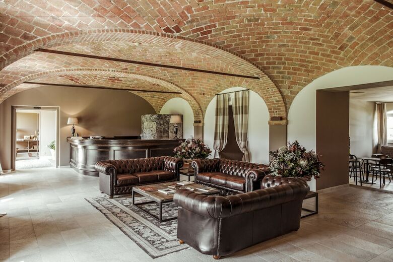 Spinerola Hotel In Cascina & Restaurant Uvaspina