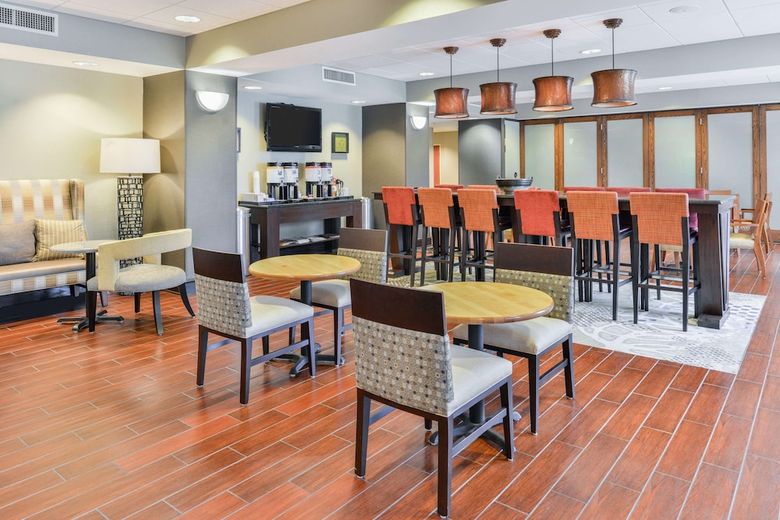 Hotel Hampton Inn Gonzales