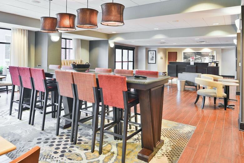 Hotel Hampton Inn Gonzales