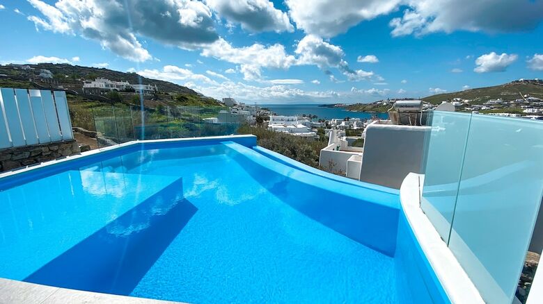 Apartamentos Amperian Mykonos Suites