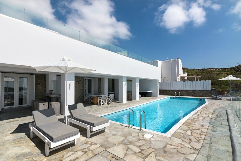 Apartamentos Amperian Mykonos Suites