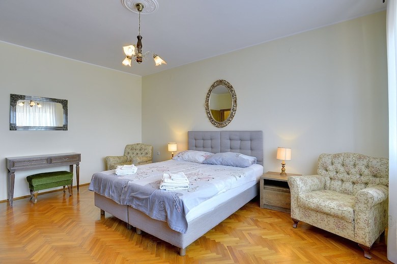 Diego Apartments