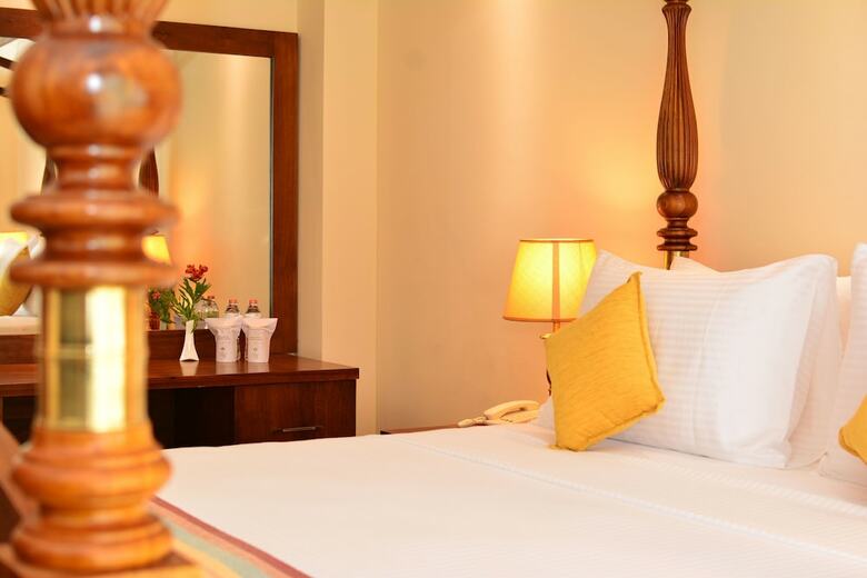 Hotel Grand 103
