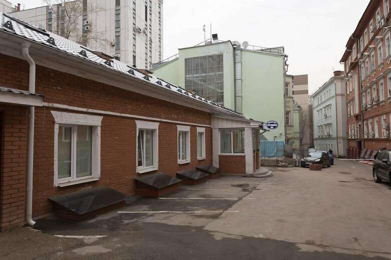 Dynasty Hotel