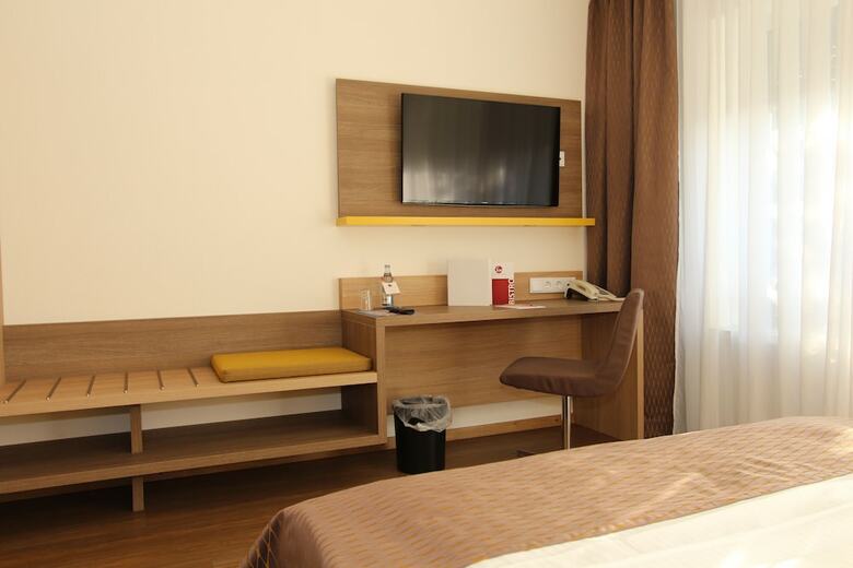 Hotel Jott Wie J�ger