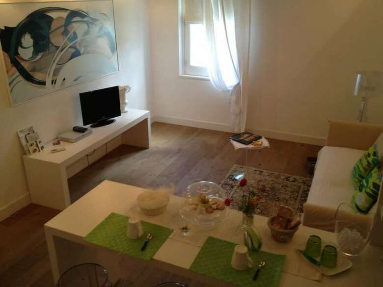 Suite Home Trani