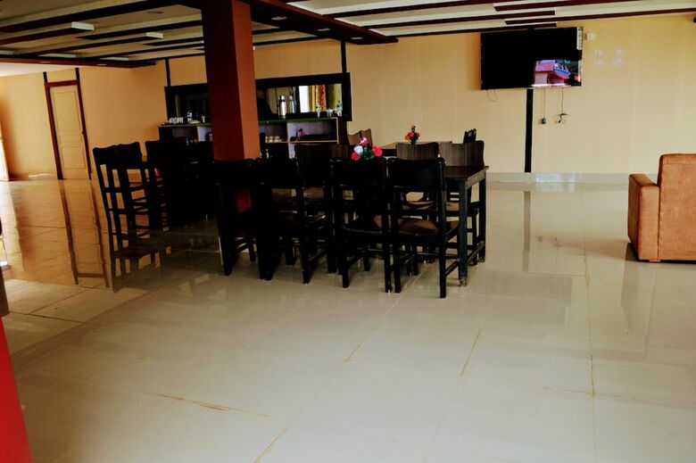 Hotel Zambala Halesi Resort