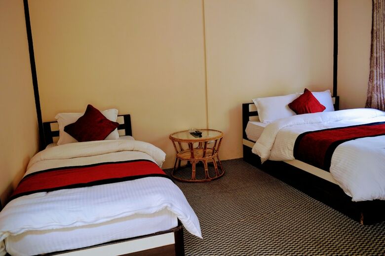 Hotel Zambala Halesi Resort