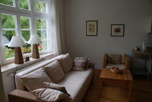 Altes Landhaus Am Park (bed & Breakfast)