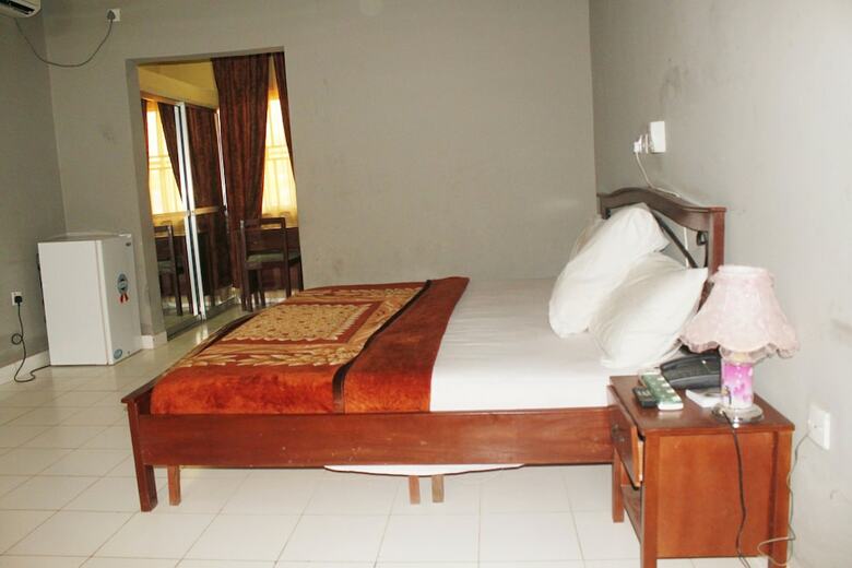Kenfeli International Palmbeach Hotel