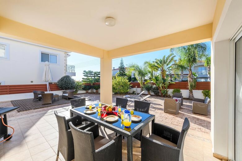 Napa Heights Villa