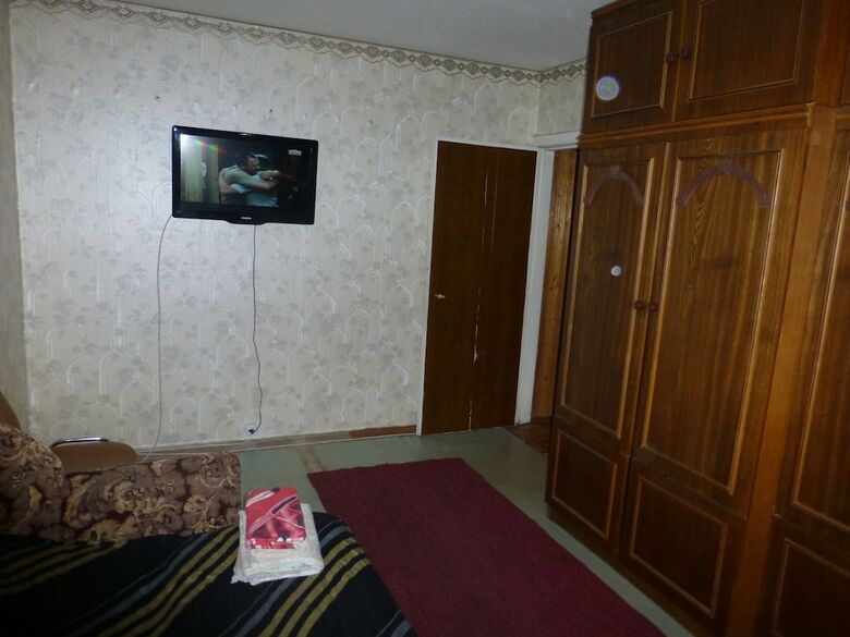 Apartments On Tolstogo 1