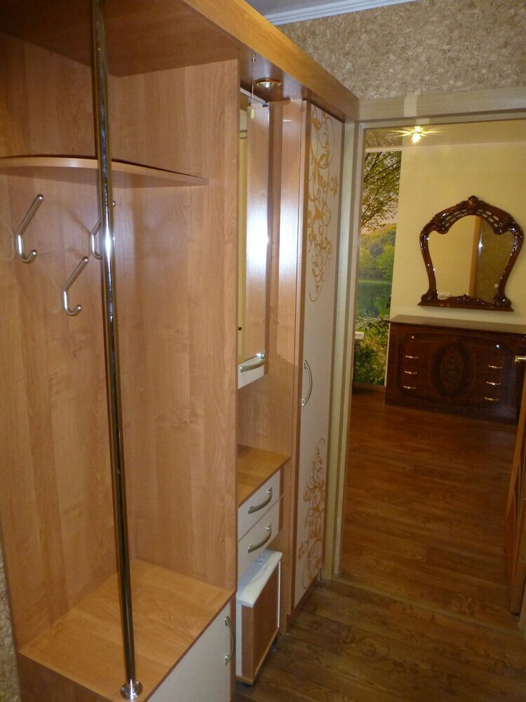Apartments On Tolstogo 1