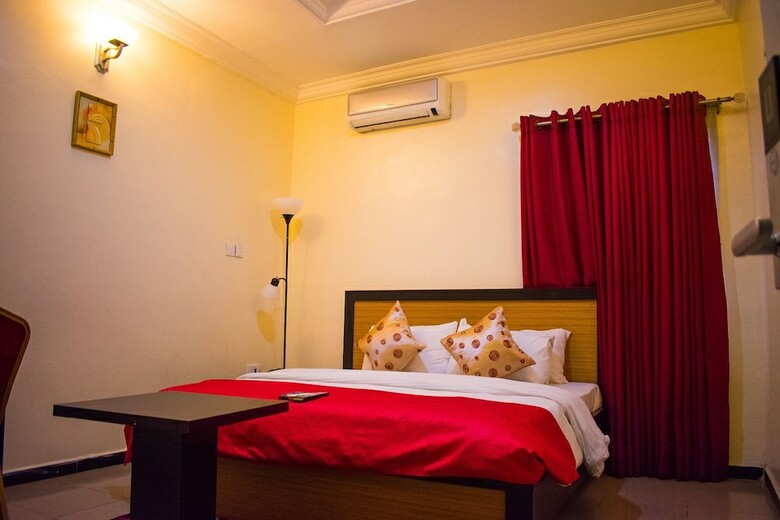Hotel Esporta Suites