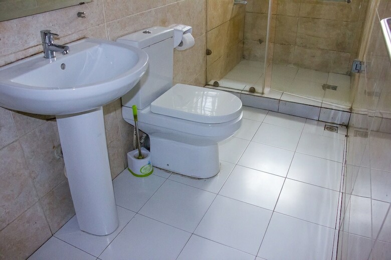 Folade Hotels
