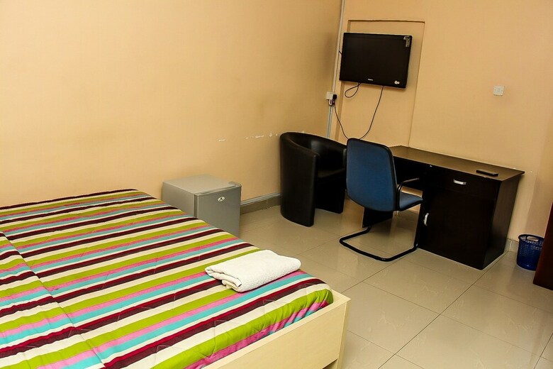 Hotel Choiceville Suites