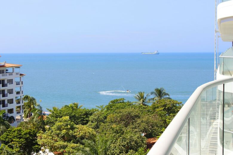 Exclusive Apartment - Ocean Front