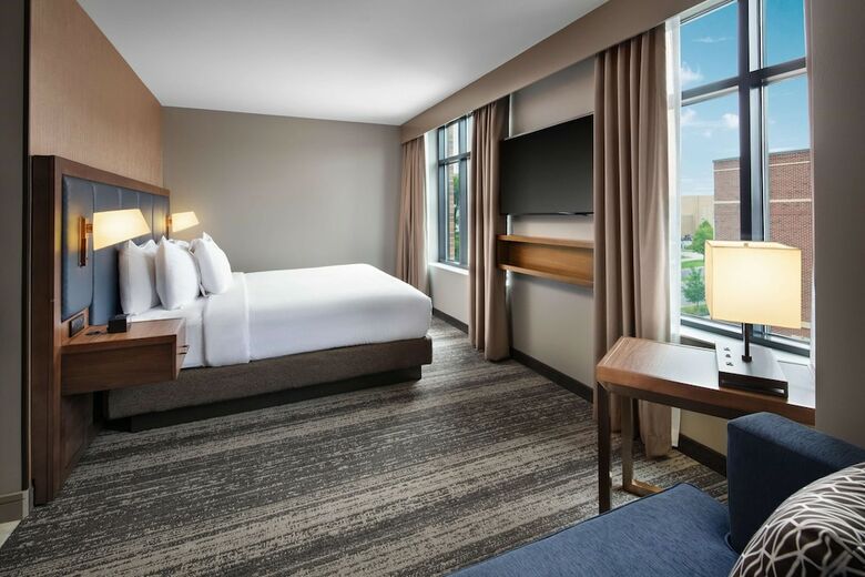 Hotel Embassy Suites By Hilton South Bend At Notre Dame