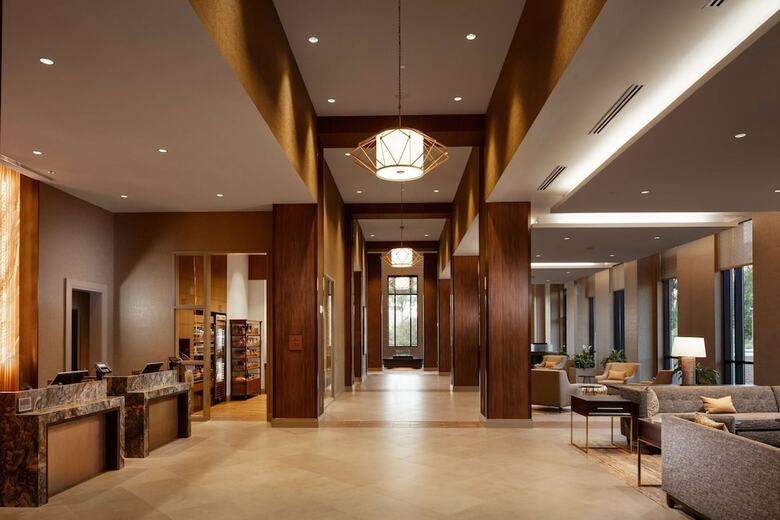 Hotel Embassy Suites By Hilton South Bend At Notre Dame