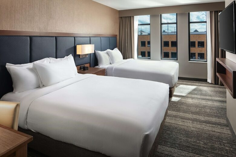Hotel Embassy Suites By Hilton South Bend At Notre Dame