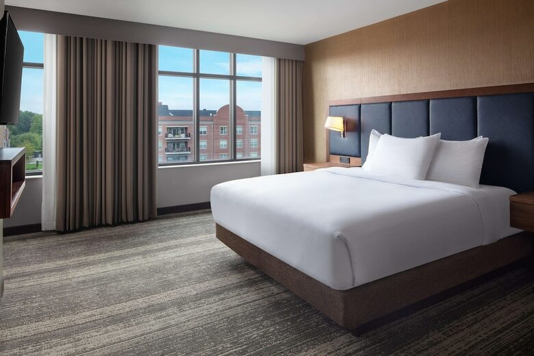Hotel Embassy Suites By Hilton South Bend At Notre Dame