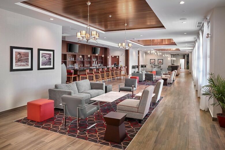 Hotel Four Points By Sheraton Edmonton West