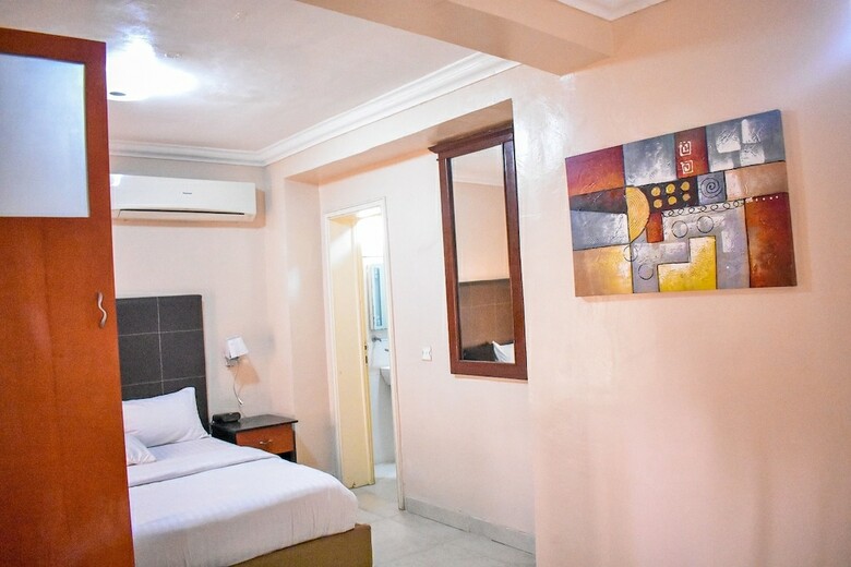 Hotel Emerald Cove