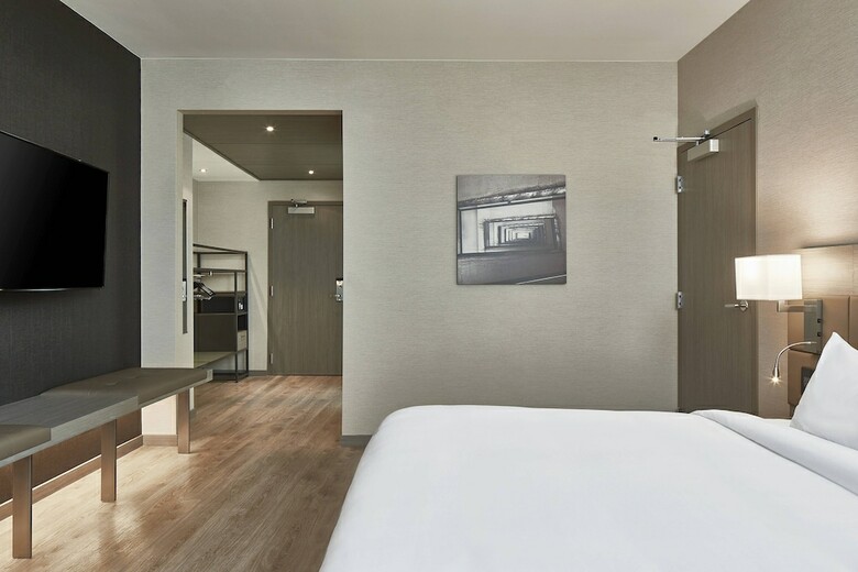 AC Hotel By Marriott Nashville Downtown