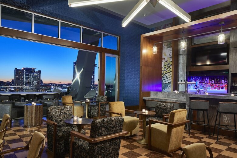 AC Hotel By Marriott Nashville Downtown