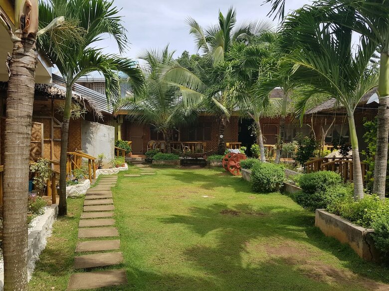 Hotel Alona Bamboo House