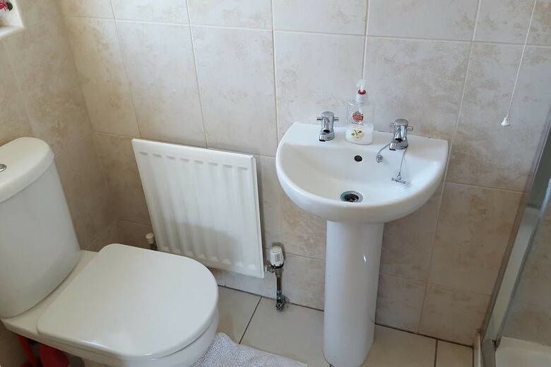 Belfastbreaks - Modern 4 Bedroom Townhouse In South Belfast