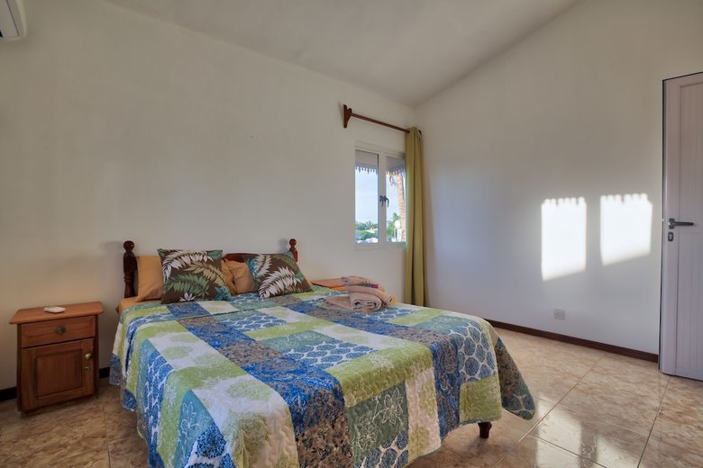 Hibiscus Villa - 5 Rooms