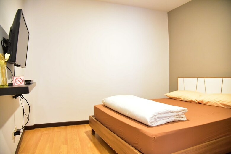 Hotel Inn Trog And Inn Soi - Hostel - Adults Only