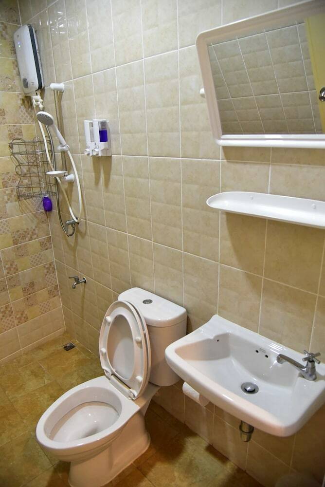 Hotel Inn Trog And Inn Soi - Hostel - Adults Only