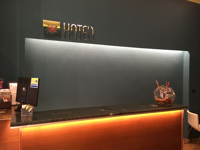 Hotel�
