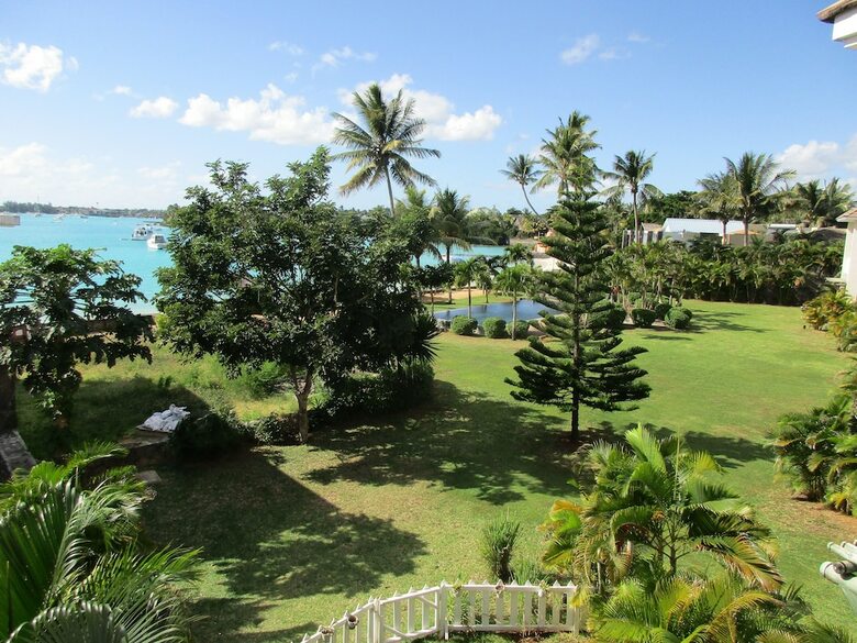 Villa De Prestige Beach Front 8