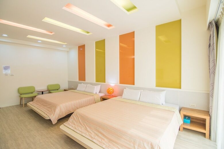 Hotel Little Skylark B&B